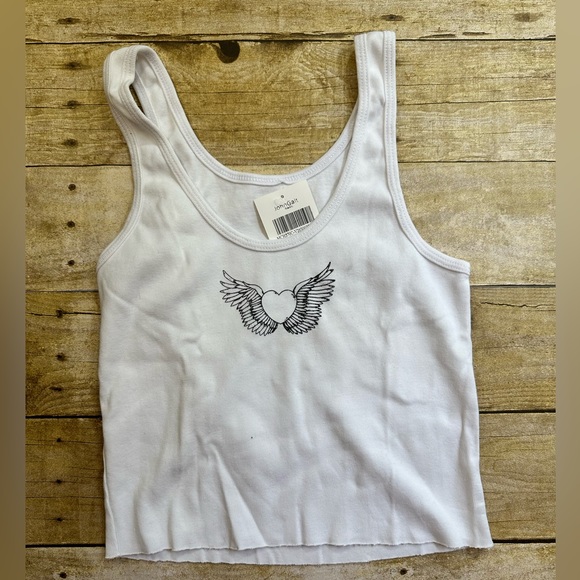 Brandy Melville John Galt Flying Heart Top in White - Picture 2 of 4